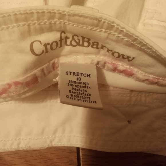 EUC Croft and Barrow natural fit white capri pants size 10 - Picture 2 of 6